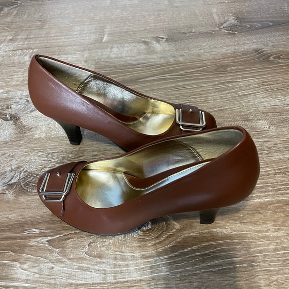 Women’s Heels / Shoes, euroSoft, Size 8 - Picture 14 of 14
